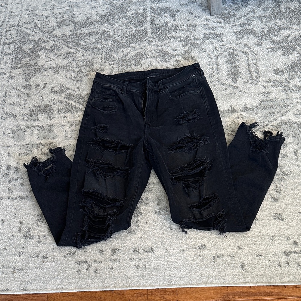 American Eagle Strigid Distressed Black Women Jeans